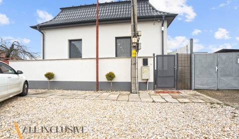 Prodej Rodinný dům, Rodinný dům, Komárno, Slovensko