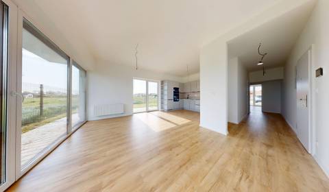 Prodej Byt 3+1, Byt 3+1, Dúhová, Pezinok, Slovensko