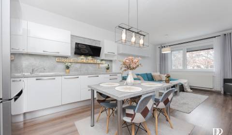 Prodej Byt 3+1, Byt 3+1, Údernícka, Bratislava - Petržalka, Slovensko