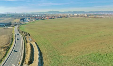 Prodej Pozemky - bydlení, Pozemky - bydlení, Ráztočná, Bratislava - Vr