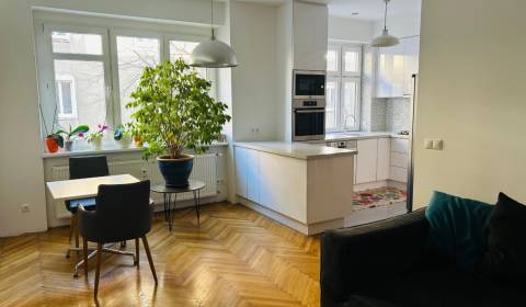 Pronájem Byt 3+1, Byt 3+1, Belopotockého, Bratislava - Staré Mesto, Sl