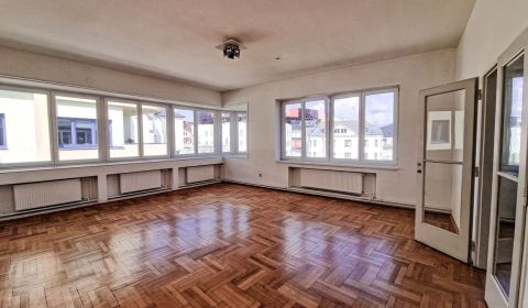 Pronájem Kancelářské prostory, Kancelářské prostory, Žilina, Slovensko