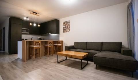 Pronájem Byt 3+1, Byt 3+1, Bystrická, Bratislava - Devínska Nová Ves, 