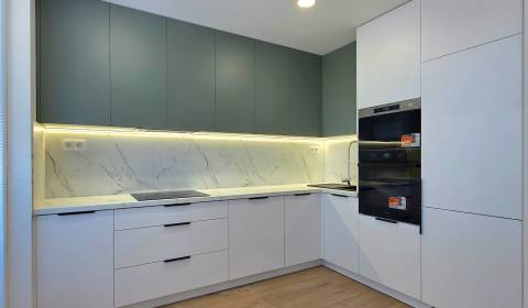 Prodej Byt 3+1, Byt 3+1, Michalovská, Košice - Západ, Slovensko