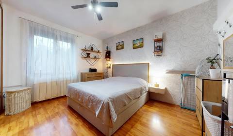 Prodej Byt 2+1, Byt 2+1, Odborárska, Bratislava - Nové Mesto, Slovensk