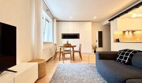 Pronájem Byt 3+1, Byt 3+1, Cukrová, Bratislava - Staré Mesto, Slovensk