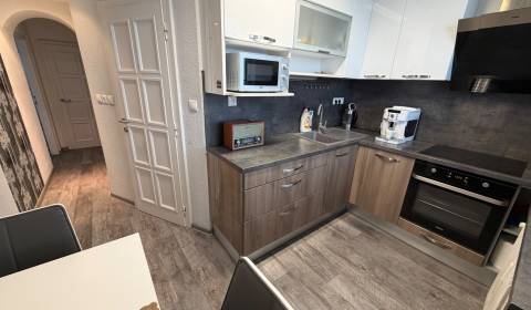 Prodej Byt 3+1, Byt 3+1, Streďanská, Topoľčany, Slovensko