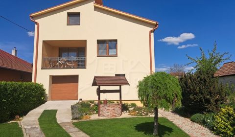 Prodej Rodinný dům, Rodinný dům, Nitra, Slovensko
