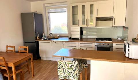 Prodej Byt 3+1, Byt 3+1, Palkovičova, Bratislava - Ružinov, Slovensko