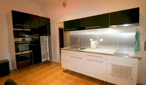 Pronájem Byt 3+1, Byt 3+1, Palárikova, Bratislava - Staré Mesto, Slove