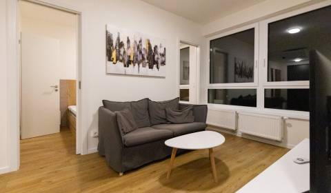 Pronájem Byt 2+1, Byt 2+1, Metodova, Bratislava - Ružinov, Slovensko