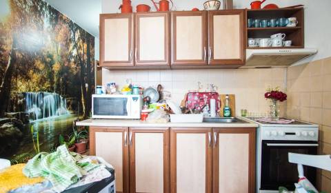 Prodej Byt 2+1, Byt 2+1, Nové Zámky, Slovensko