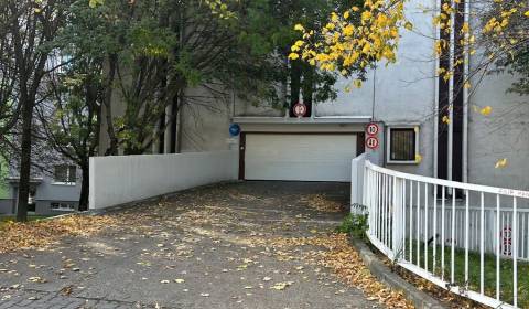 Prodej Garáže, Garáže, Medveďovej, Bratislava - Petržalka, Slovensko