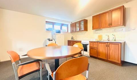 Pronájem Rodinný dům, Rodinný dům, Komárovská, Bratislava - Podunajské