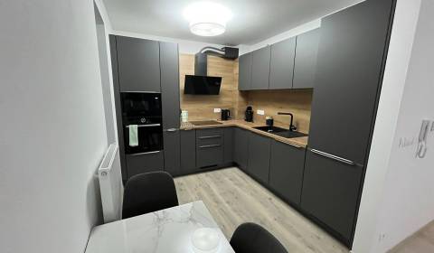 Pronájem Byt 2+1, Byt 2+1, Dona Sandtnera, Pezinok, Slovensko