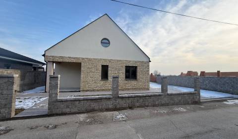 Prodej Rodinný dům, Rodinný dům, Dunajská Streda, Slovensko