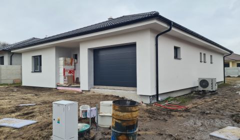 Prodej Rodinný dům, Rodinný dům, Komárno, Slovensko