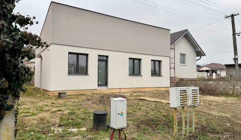 Prodej Rodinný dům, Rodinný dům, Topoľčany, Slovensko