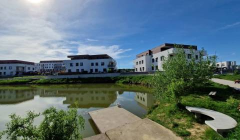 Prodej Byt 3+1, Byt 3+1, Vtáčia, Senec, Slovensko