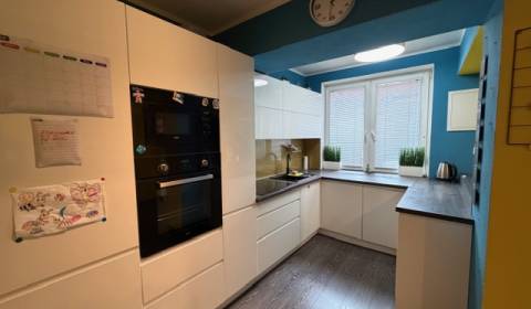 Pronájem Byt 3+1, Byt 3+1, Moyzesova, Pezinok, Slovensko