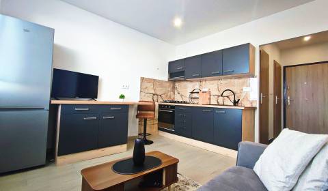 Pronájem Byt 1+1, Byt 1+1, Bizetova, Nitra, Slovensko