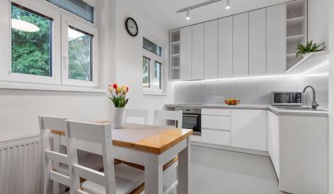 Pronájem Byt 2+1, Byt 2+1, Hlavatého, Bratislava - Staré Mesto, Sloven