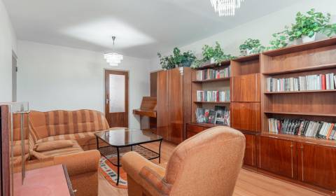 Prodej Byt 3+1, Byt 3+1, Sídlisko M. Corvina, Dunajská Streda, Slovens