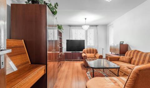 Prodej Byt 3+1, Byt 3+1, Sídlisko M. Corvina, Dunajská Streda, Slovens