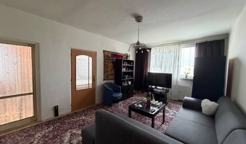 Prodej Byt 3+1, Byt 3+1, Nové Zámky, Nové Zámky, Slovensko