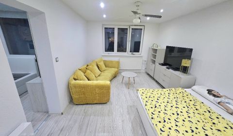 Prodej Byt 2+1, Byt 2+1, Bánovce nad Bebravou, Slovensko