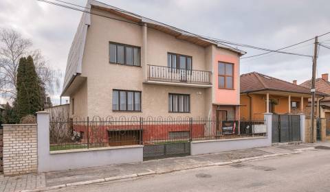 Prodej Rodinný dům, Rodinný dům, Kpt. Jaroša, Trenčín, Slovensko