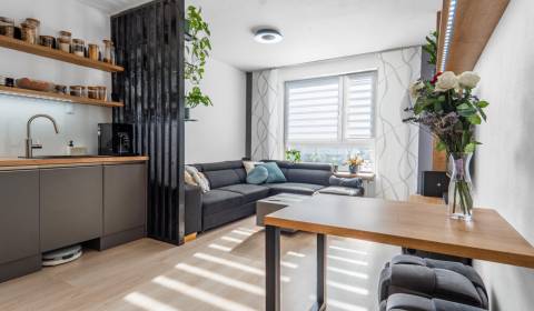 Prodej Byt 2+1, Byt 2+1, Pri Hrubej lúke, Bratislava - Dúbravka, Slove