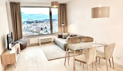 Pronájem Byt 2+1, Byt 2+1, Čulenova, Bratislava - Staré Mesto, Slovens