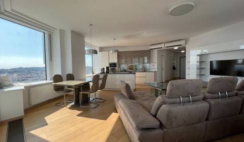 Pronájem Byt 3+1, Byt 3+1, Landererova, Bratislava - Staré Mesto, Slov