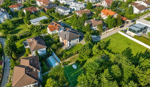 Prodej Rodinný dům, Rodinný dům, Pod lesom, Bratislava - Karlova Ves, 