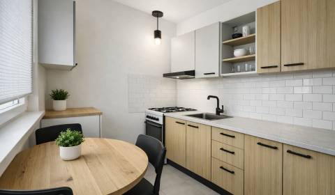 Prodej Byt 3+1, Byt 3+1, Košická, Komárno, Slovensko