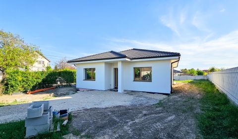 Prodej Rodinný dům, Rodinný dům, Trnava, Slovensko