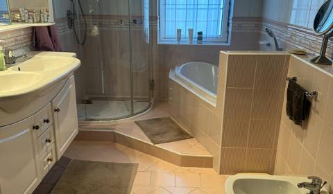 Prodej Rodinný dům, Rodinný dům, Trstínová, Komárno, Slovensko