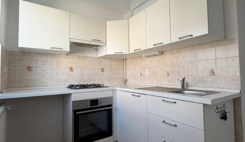 Prodej Byt 1+1, Byt 1+1, Trenčianska, Bratislava - Ružinov, Slovensko