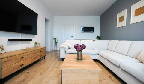 Prodej Byt 3+1, Byt 3+1, Janka Palu, Trenčín, Slovensko