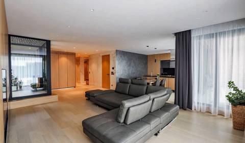 Prodej Byt 4+1, Byt 4+1, Na Roličkách, Bratislava - Nové Mesto, Sloven