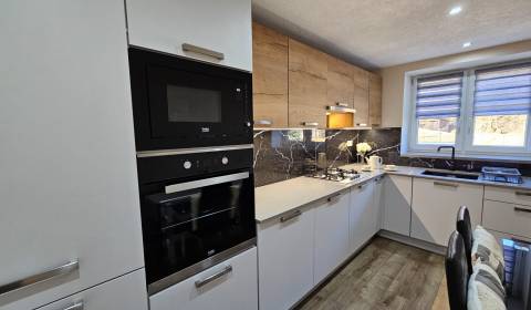 Prodej Byt 2+1, Byt 2+1, Banská Štiavnica, Slovensko