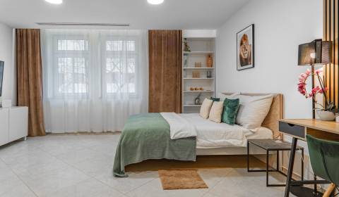 Prodej Byt 2+1, Byt 2+1, Námestie 1.mája, Bratislava - Staré Mesto, Sl