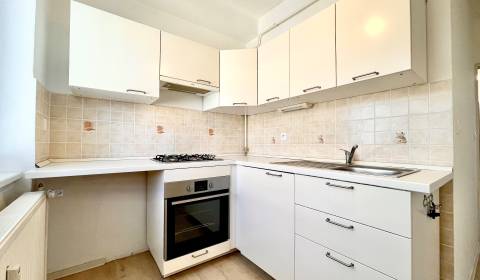 Prodej Byt 1+1, Byt 1+1, Trenčianska, Bratislava - Ružinov, Slovensko