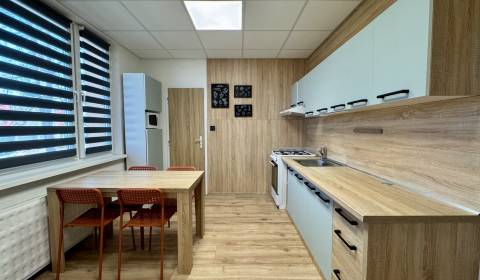 Pronájem Byt 3+1, Byt 3+1, Potravinárska, Nitra, Slovensko