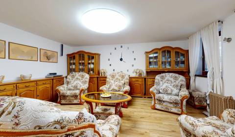 Prodej Rodinný dům, Rodinný dům, Nitra, Slovensko