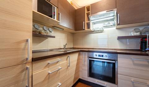 Pronájem Byt 2+1, Byt 2+1, L.Novomeského, Pezinok, Slovensko