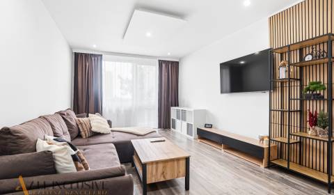 Prodej Byt 2+1, Byt 2+1, Nové Zámky, Slovensko