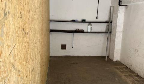 Prodej Garáže, Garáže, Rajčianska, Bratislava - Vrakuňa, Slovensko