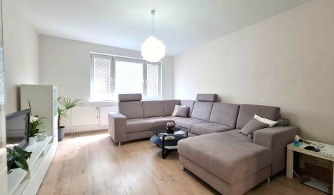 Prodej Byt 3+1, Byt 3+1, Banská Štiavnica, Slovensko